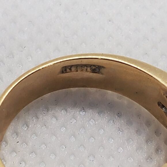 Rolyn Gold & Pink Ring - Picture 6 of 7